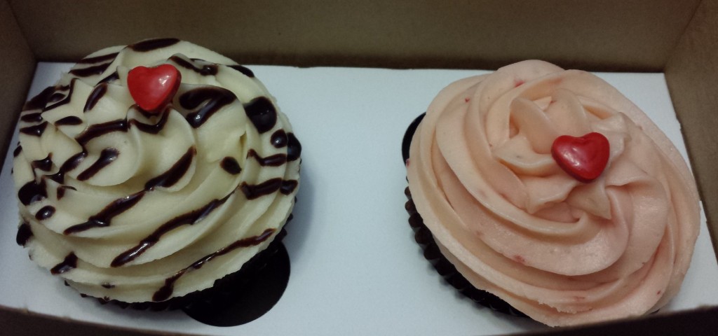 His and hers cupcakes :P