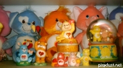 New cousins, vintage ceramics, new waterglobe, vintage minis