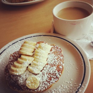 Whole-wheat banana pancakes ^_^